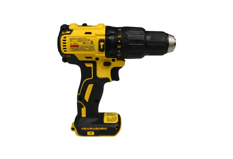 Foto real da DeWalt DCD778